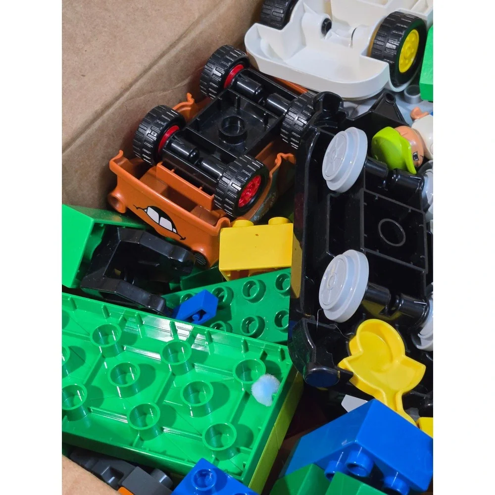 LEGO Duplo Bulk Lot Over 7lbs Mixed Bricks Figures Vehicles Building Blocks Toy